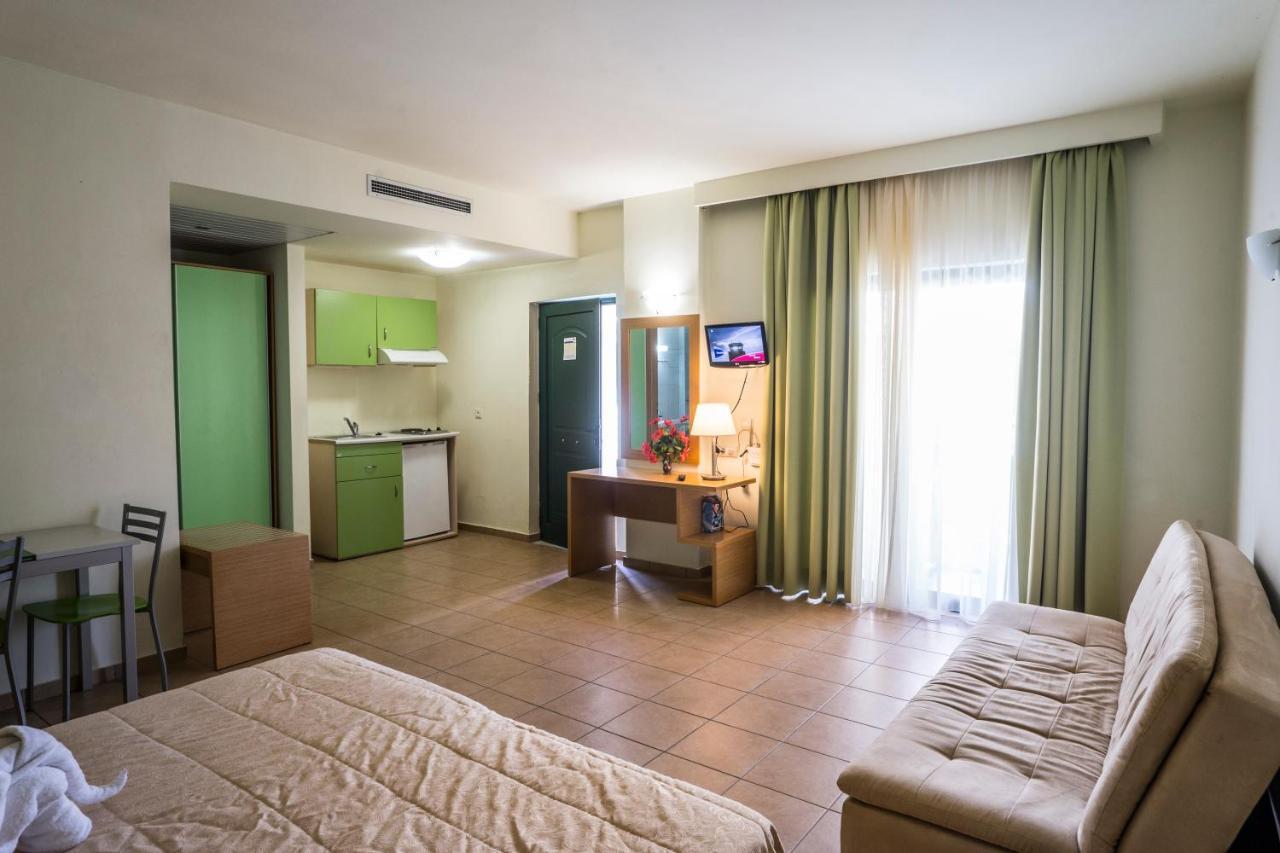 Athina Beach Hotel Kato Daratso Bilik gambar