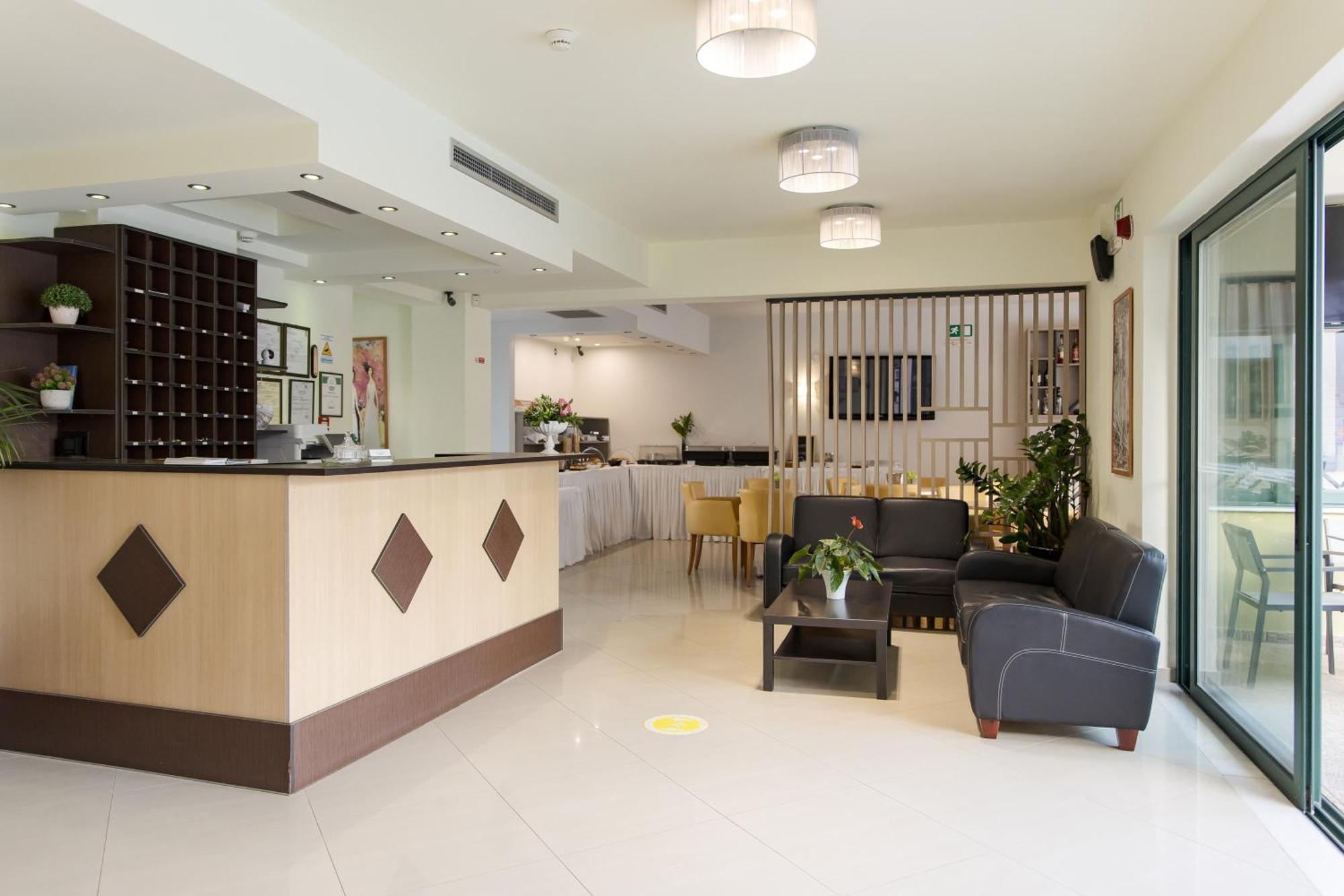 Athina Beach Hotel Kato Daratso Luaran gambar