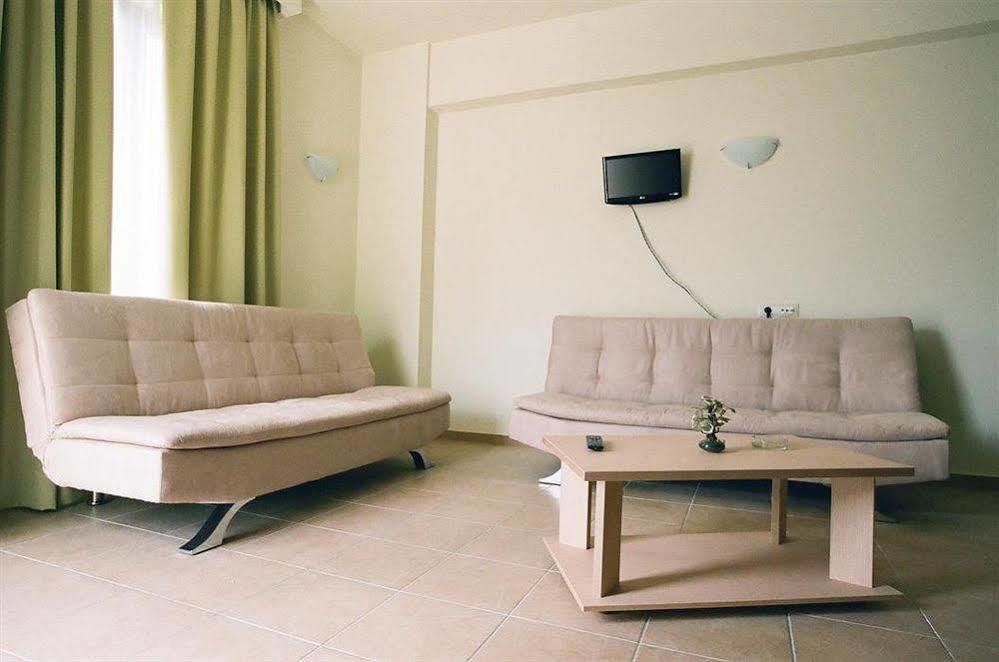 Athina Beach Hotel Kato Daratso Luaran gambar